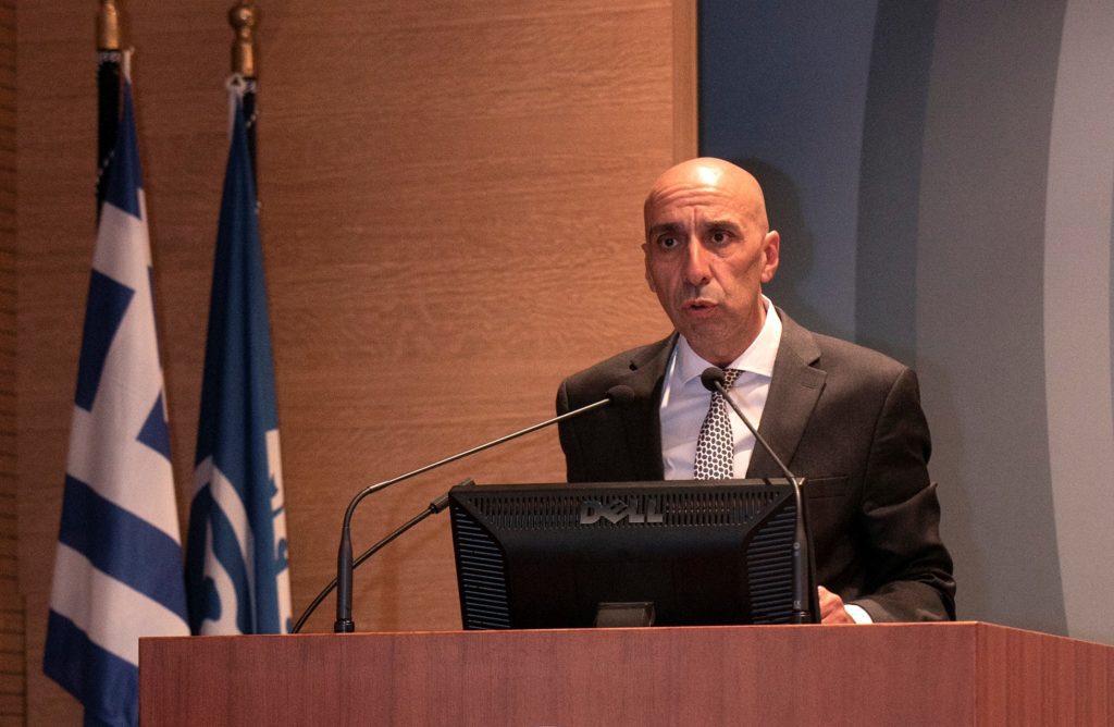 Νέος πρόεδρος του ΕΒΕΑ ο Γιάννης Μπρατάκος Νέος πρόεδρος του ΕΒΕΑ ο Γιάννης Μπρατάκος